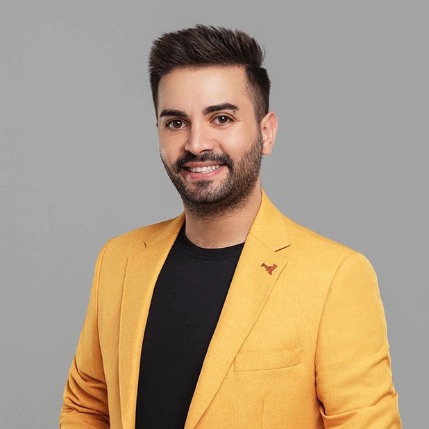 Kadir Ezildi